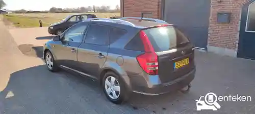 KIA cee´d Sporty Wagon 1.4 ISG 2011