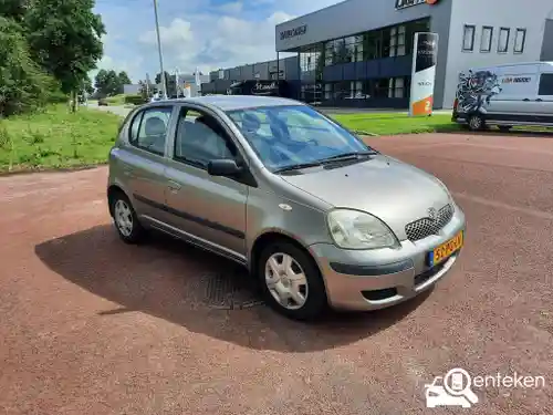 Toyota Yaris 1.3 2004