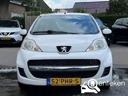 Peugeot 107 1.0 70 2011