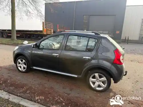 Dacia Sandero Stepway 1.6 MPI 85 2011