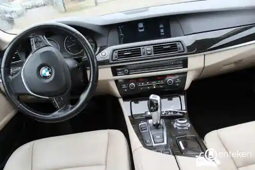 BMW 523i 2010