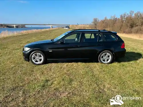 BMW 318i Touring 2009