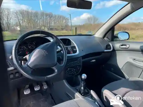 Peugeot 206 75 2011