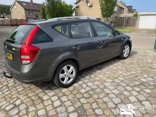 KIA cee´d Sporty Wagon 1.4 ISG 2012