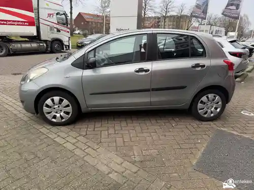 Toyota Yaris 1.33 2010
