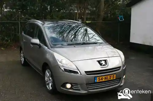 Peugeot 5008 155 THP 2010