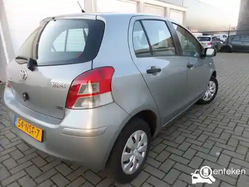 Toyota Yaris 1.0 2010