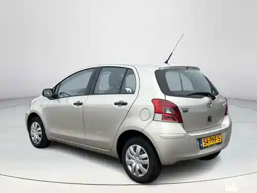 Toyota Yaris 1.0 2011