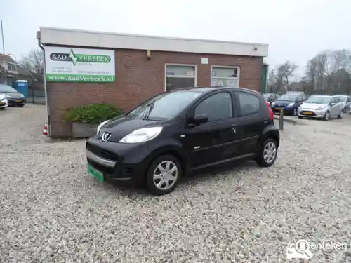 Peugeot 107 1.0 70 2011