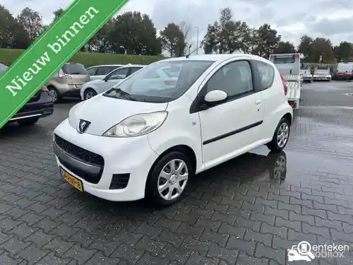 Peugeot 107 1.0 70 2011