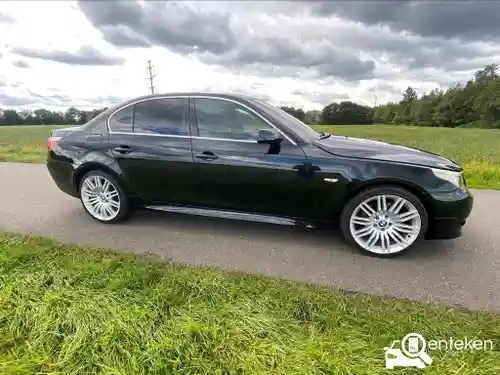BMW 530xi 2006