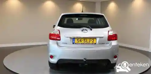 Toyota Auris 1.8 Hybrid 2011