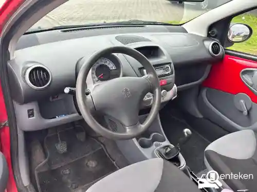 Peugeot 107 1.0 70 2006