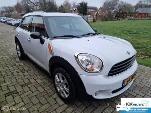 MINI Countryman One 2012
