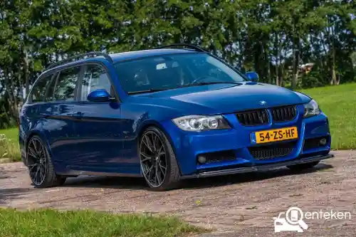 BMW 318i Touring 2007