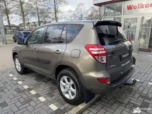 Toyota RAV4 2.0 2010