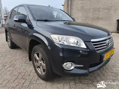 Toyota RAV4 2.0 2012