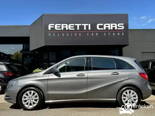 Mercedes-Benz B 180 BlueEFFICIENCY 2012