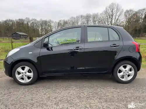 Toyota Yaris 1.3 2008