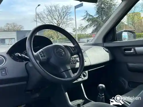 Suzuki Swift 1300 2005