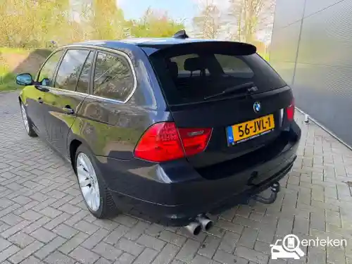BMW 330i Touring 2009