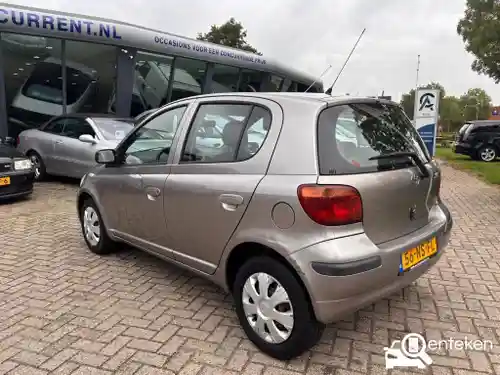 Toyota Yaris 1.3 2004