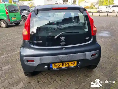 Peugeot 107 1.0 70 2011