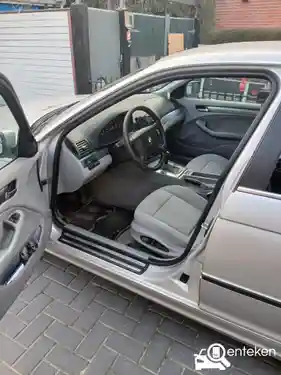 BMW 320i 1998