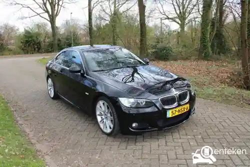 BMW 325i Coupé 2009