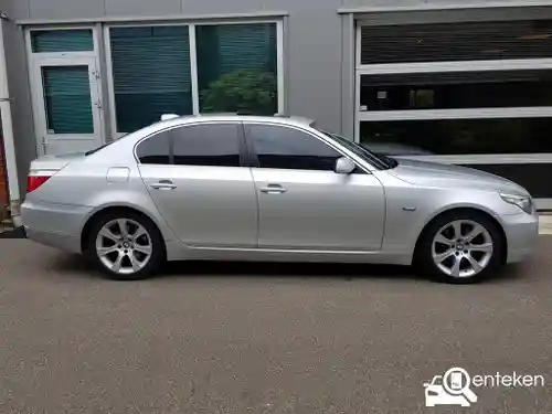 BMW 525i 2008