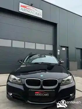 BMW 318i Touring 2010