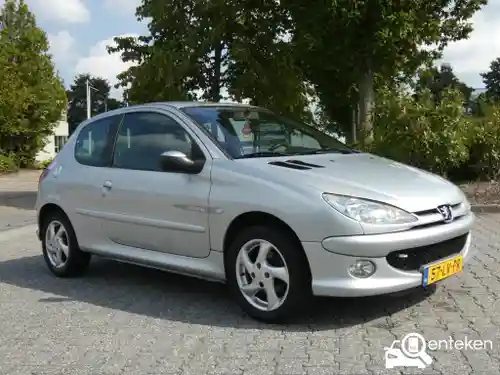 Peugeot 206 75 2003
