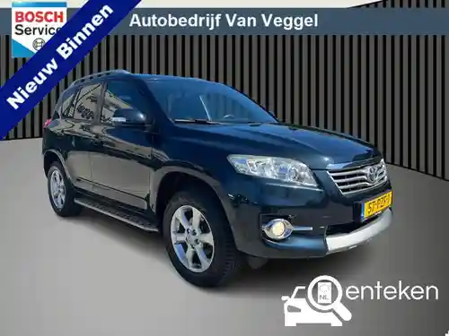 Toyota RAV4 2.0 2011