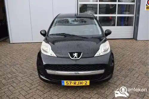 Peugeot 107 1.0 70 2011