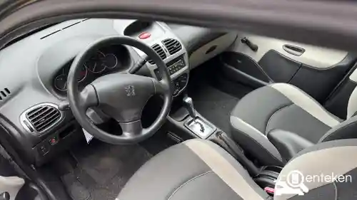 Peugeot 206 75 2005