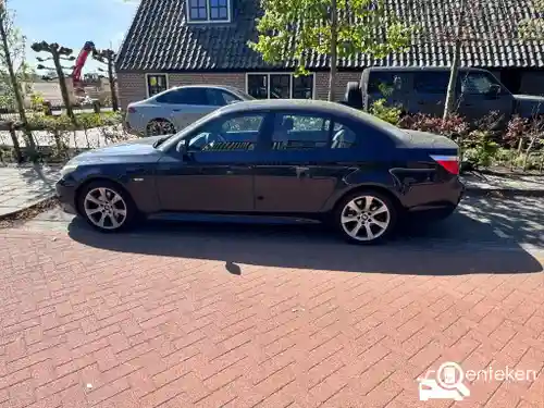 BMW 530xi 2006