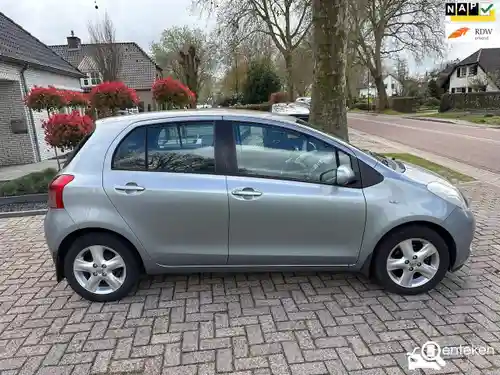 Toyota Yaris 1.3 2006
