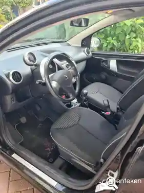 Peugeot 107 1.0 68 2012