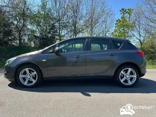 Opel Astra 1.4 Turbo 2012