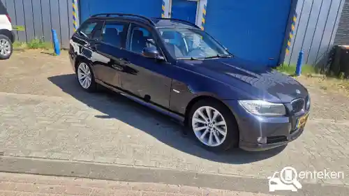 BMW 318i Touring 2009