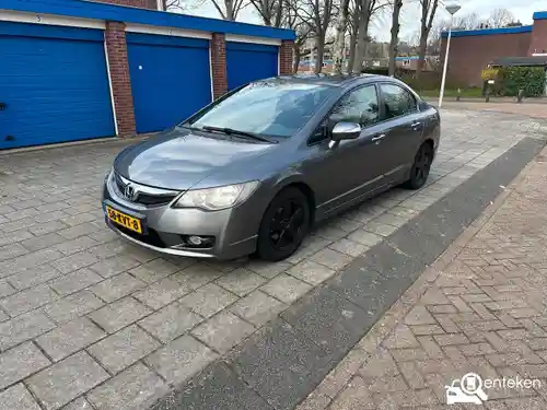 Honda Civic 1.3 i-DSi i-VTEC IMA 2010