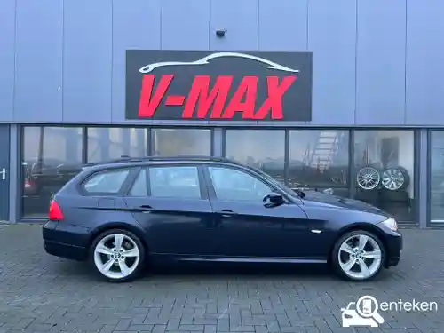 BMW 318i Touring 2010