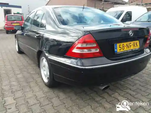 Mercedes-Benz C 180 2003