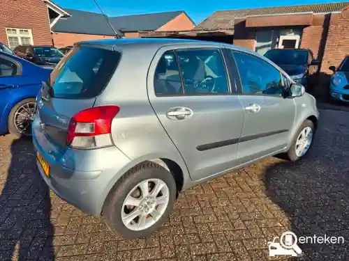 Toyota Yaris 1.33 2011