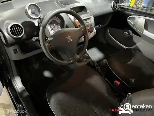 Peugeot 107 1.0 70 2011