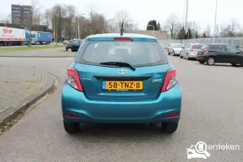 Toyota Yaris 1.0 2012