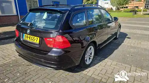 BMW 318i Touring 2009