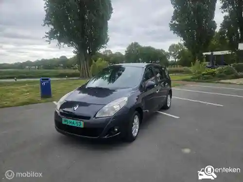 Renault Grand Scénic TCe 130 2010