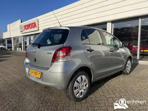 Toyota Yaris 1.33 2011