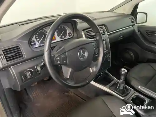 Mercedes-Benz B 180 NGT BlueEFFICIENCY 2011